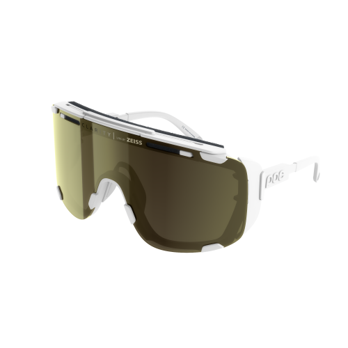 DVG1001_DevourGlacial_9586_HydrogenWhite_ClarityUniversal_SunnyGold_4.png