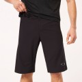 SEEKER AIRLINE SHORT BLACK 4.jpg