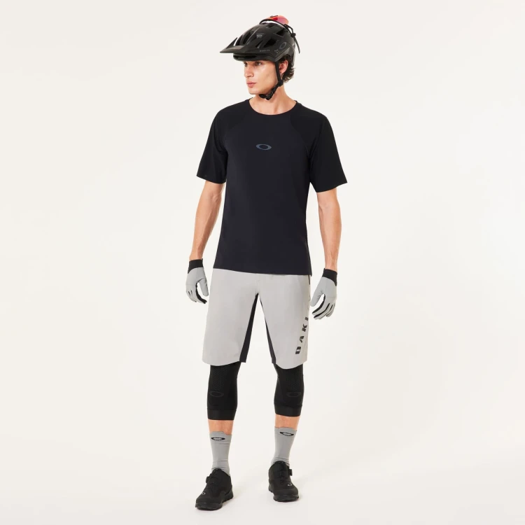 FREE RIDE LINED SHORT SZARE 5.jpg