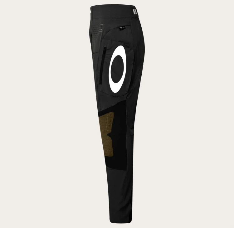 FOA406793-02E 3.png