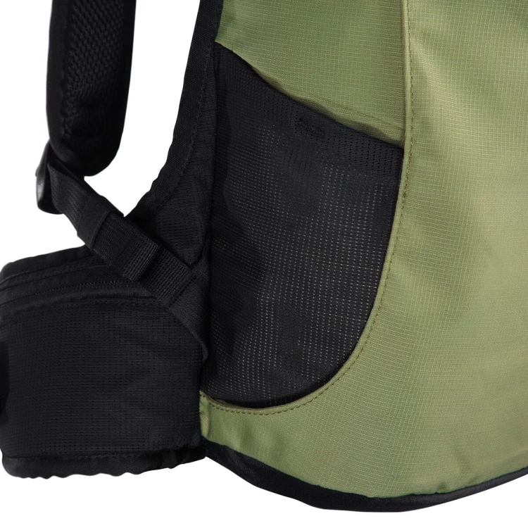RKMCQ04_ESCAPER_BIKE_12L_GREEN_RGB72DPI_07.jpg