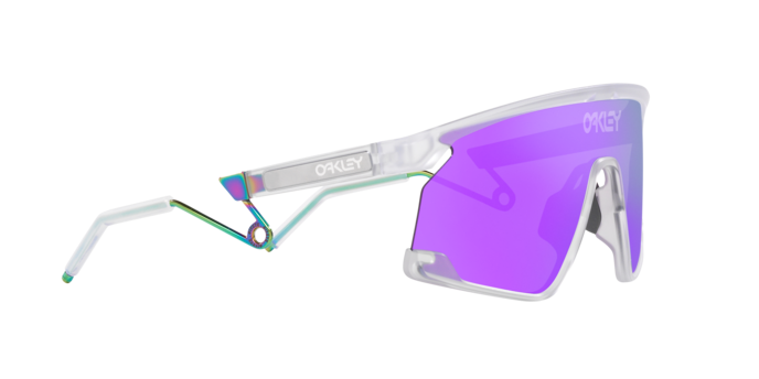 OO9237-02 3.png