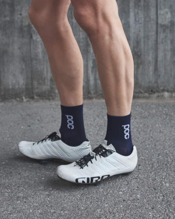 SKARPETY ROWEROWE POC ESSENTIAL ROAD SHORT SOCK rozmiar M 40-42 TURMALINE NAVY