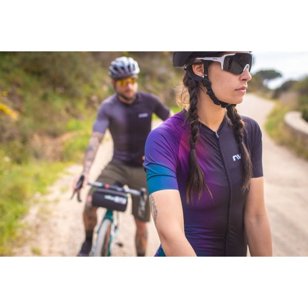 BLADE WOMAN JERSEY SHORT SLEEVE black 2.jpg
